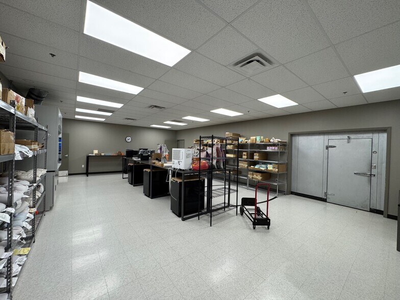 More Photos Of 5936 Imperial Loop, College Station Industrial For Lease