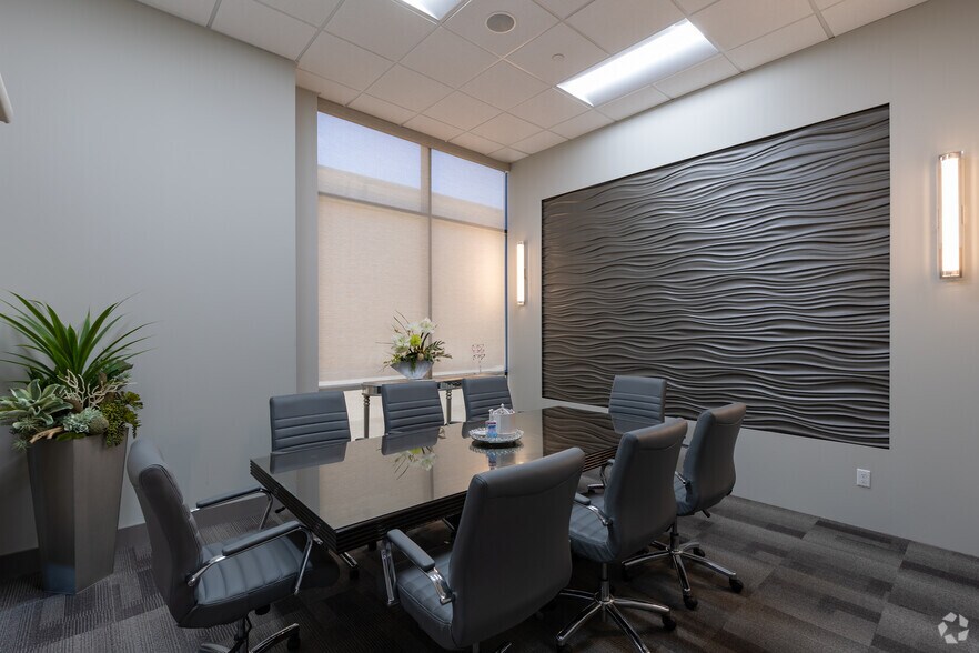 More Photos Of 8917 Louetta Rd, Spring Office For Lease