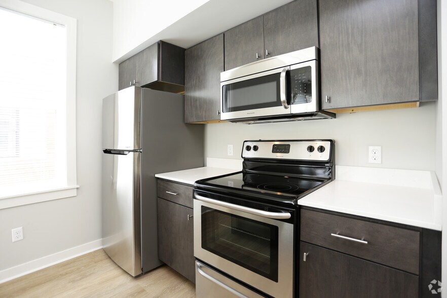 More Photos Of 1059 Wealthy St SE, Grand Rapids Apartments For Lease