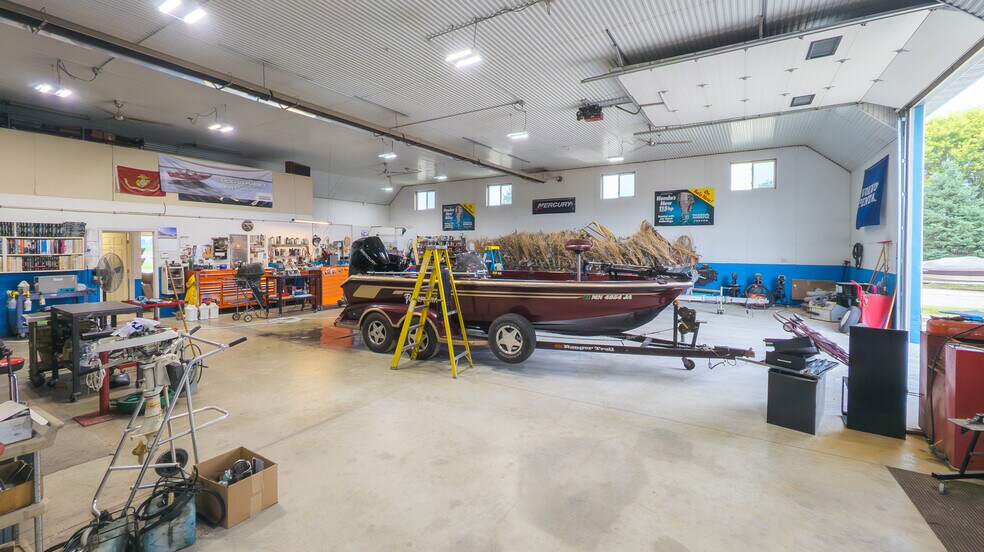 More Photos Of 438 S Main St, Dover Warehouse For Sale