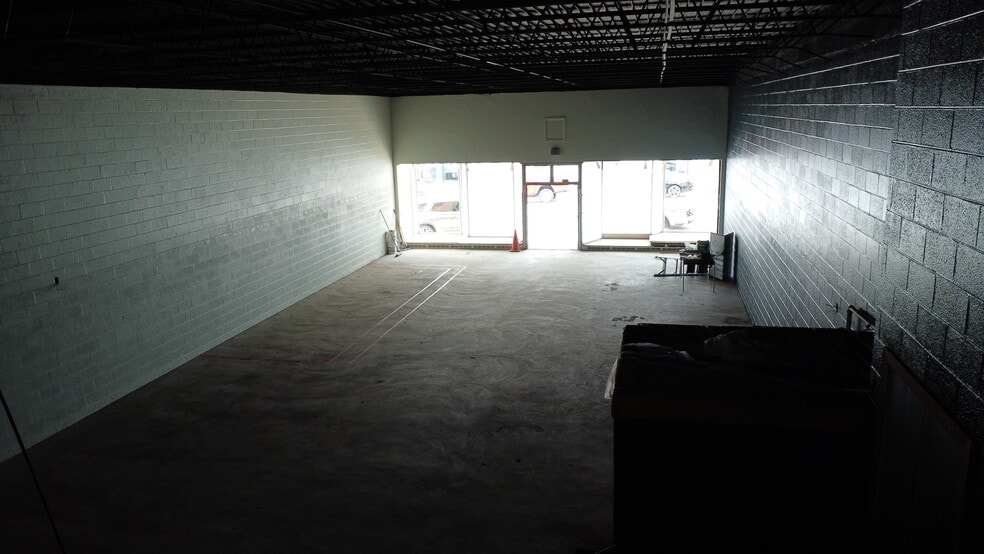 More Photos Of 411 W Main St, Waynesboro Restaurant For Sale