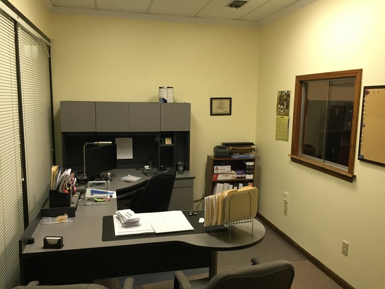 More Photos Of 2301 Park Ave, Orange Park Medical For Lease