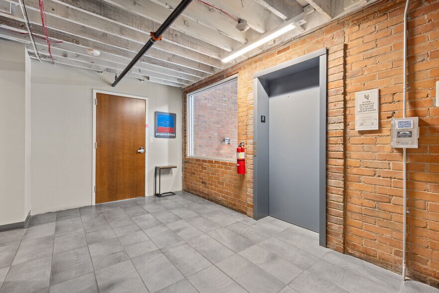 More Photos Of 1911 11th St, Boulder Office For Lease