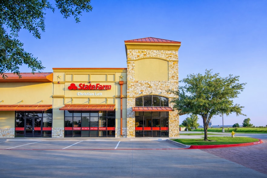 More Photos Of 861 N Coleman St, Prosper General Retail For Lease