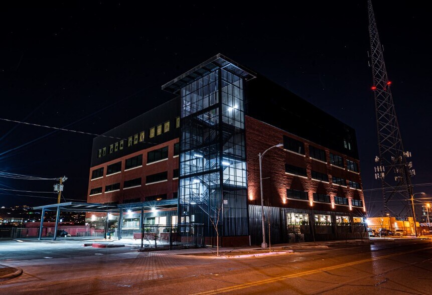 More Photos Of 1125 Texas Ave, El Paso Medical For Lease