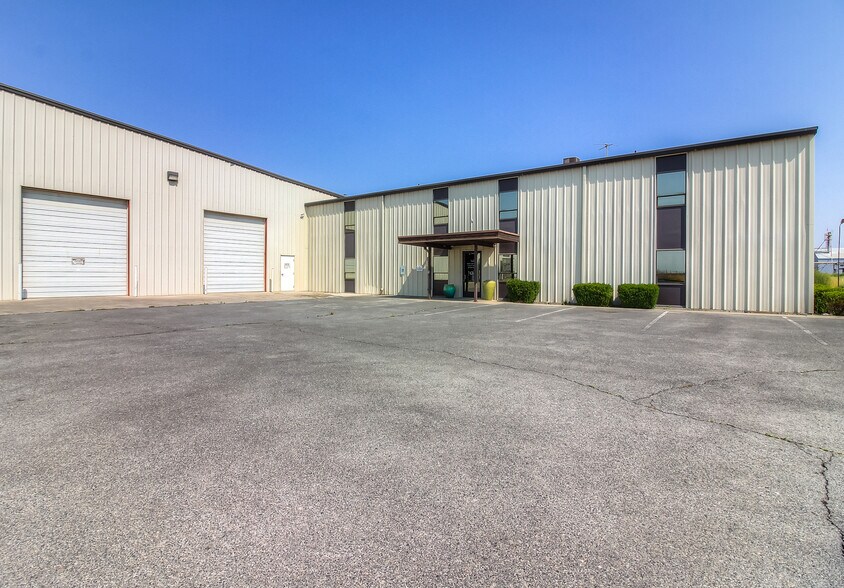 More Photos Of 503 W Prospect Rd, Moxee Warehouse For Sale