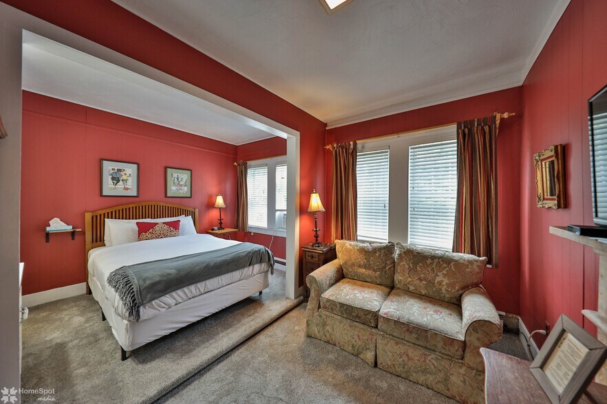 More Photos Of 2468 Route 390, Canadensis Hospitality For Sale