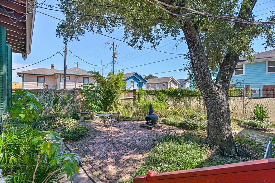 More Photos Of 2911 Broadway St, Galveston Specialty For Sale
