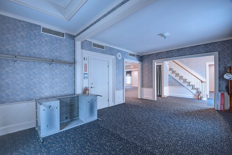 More Photos Of 201 Meadow St, Naugatuck Office For Sale