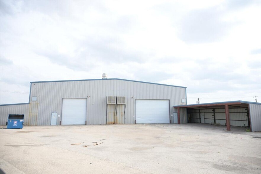 More Photos Of 3619 E State Highway 158, Midland Warehouse For Sale
