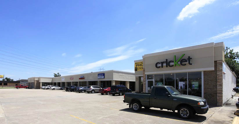 Primary Photo Of 801 W Main St, League City Storefront For Lease