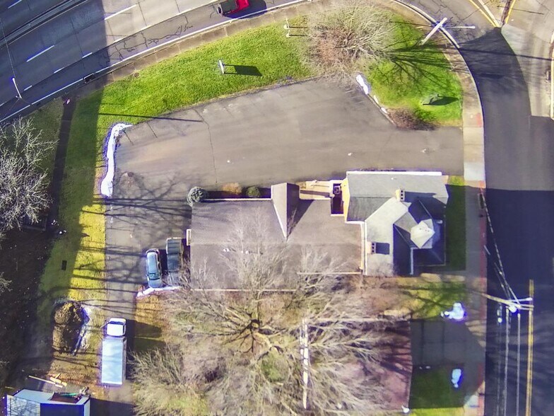 More Photos Of 413 Bridge St, Beaver Healthcare For Sale