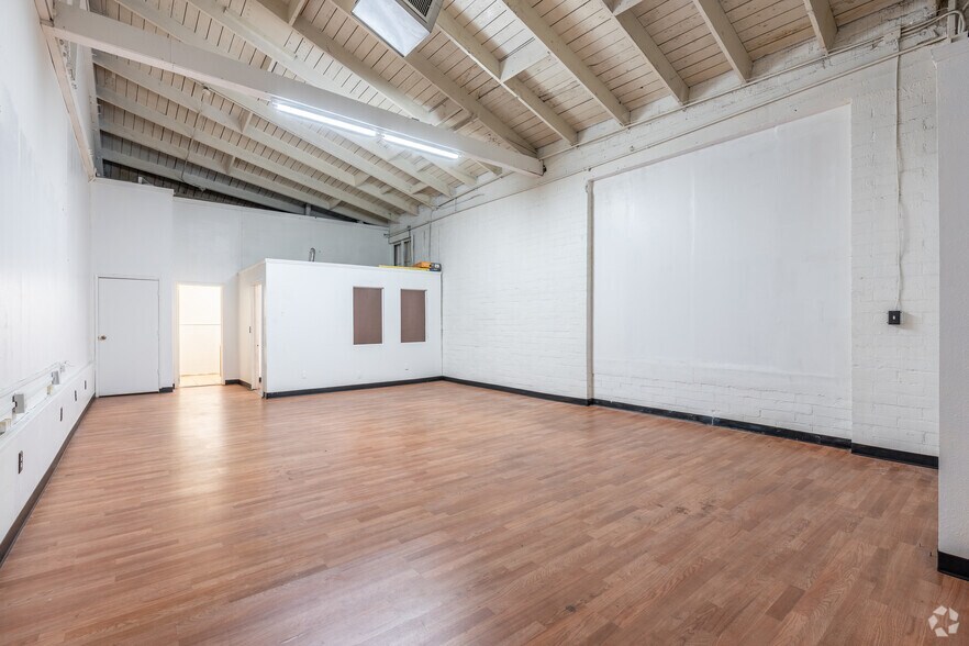 More Photos Of 219-231 S Riverside Ave, Rialto Storefront Retail Office For Sale