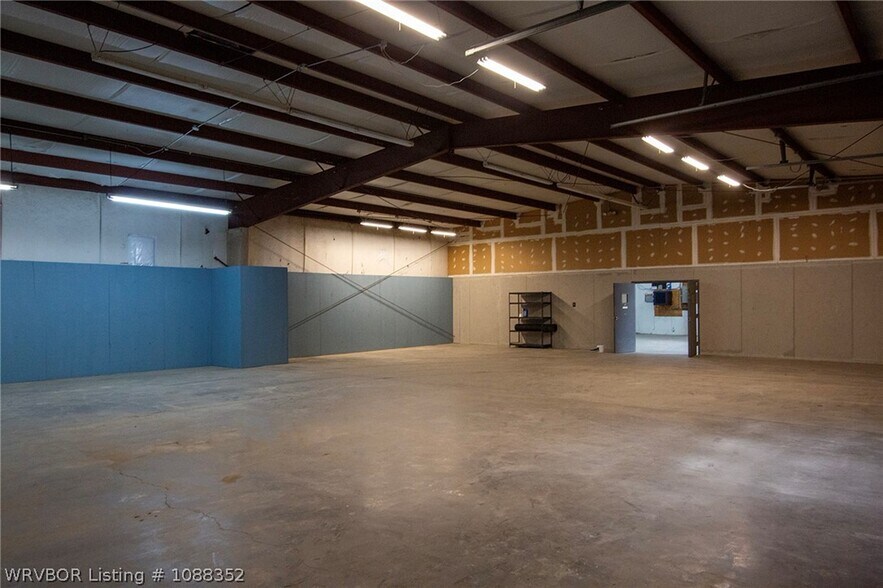 More Photos Of 4506 S 16th St, Fort Smith Warehouse For Sale