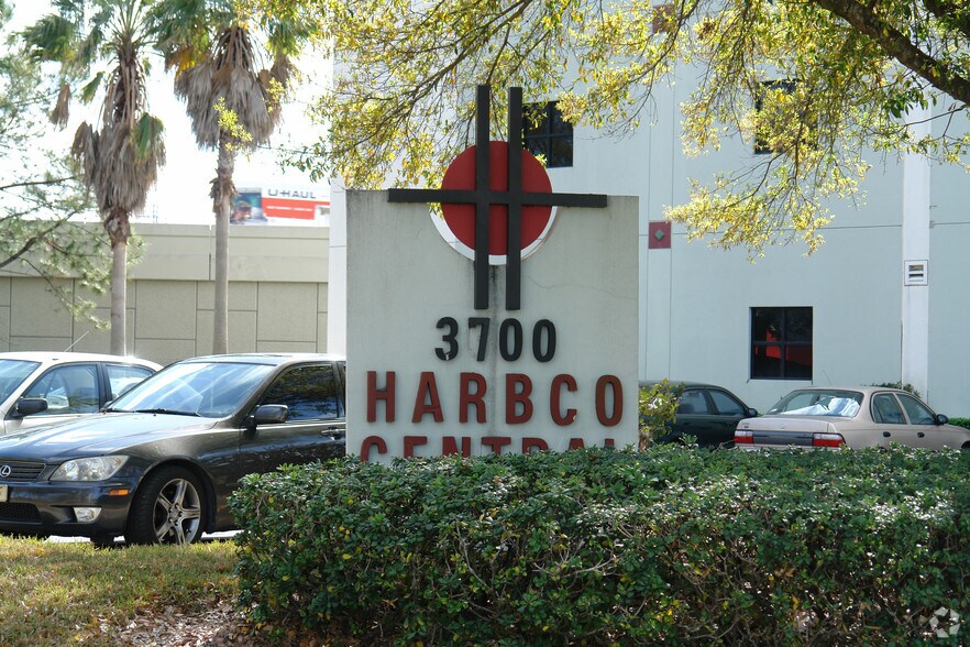 More Photos Of 3700 34th St, Orlando Office For Lease
