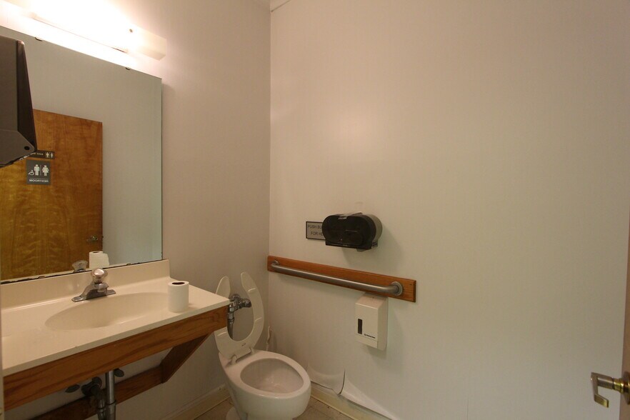 More Photos Of 1243 Ebenezer Rd, Rock Hill Medical For Lease