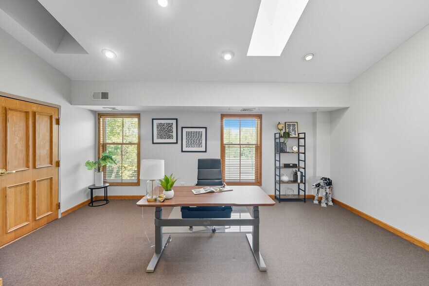 More Photos Of 10130-10134 Colvin Run Rd, Great Falls Medical For Sale