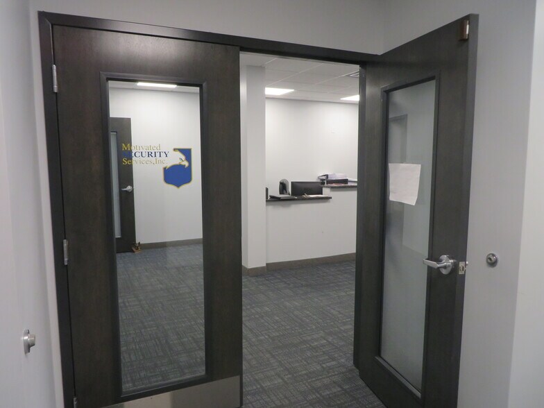 More Photos Of 34 W Main St, Somerville Office For Lease