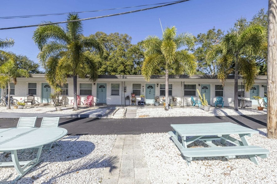More Photos Of 779 9th Ave N, Saint Petersburg Apartments For Sale