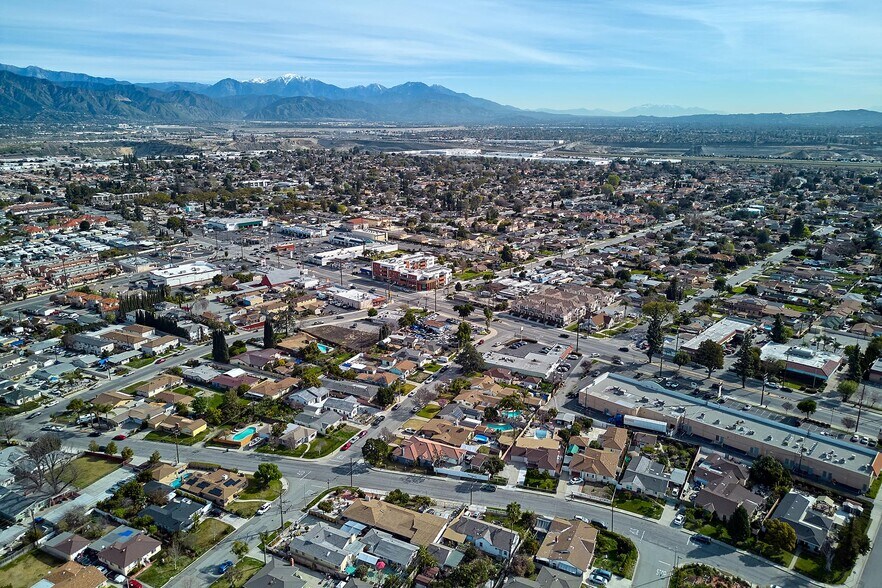 More Photos Of 4591-4597 Peck Rd, El Monte Unknown For Lease