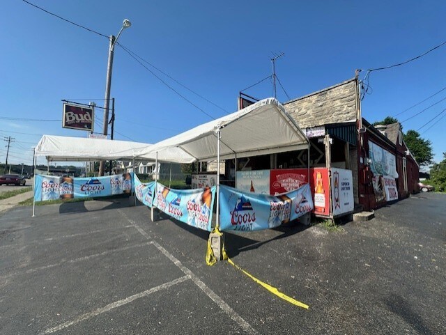 More Photos Of 3700 Taylor Blvd, Louisville Bar For Sale