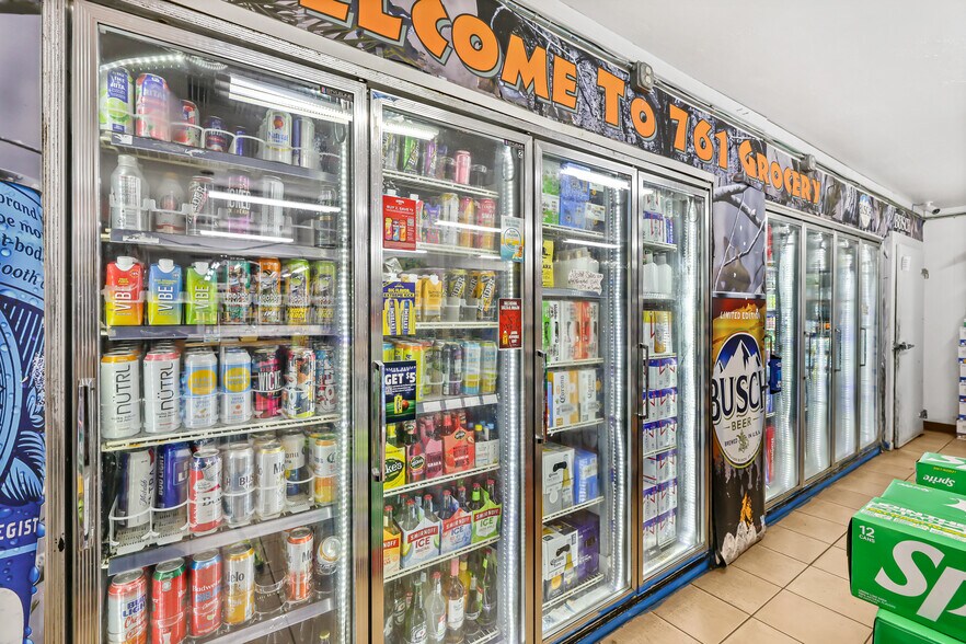 More Photos Of 9836 SW County Road 761, Arcadia General Retail For Sale