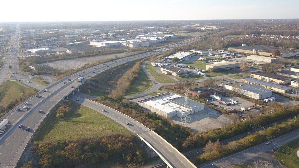 More Photos Of 3821 Industrial Blvd, Indianapolis Light Distribution For Sale