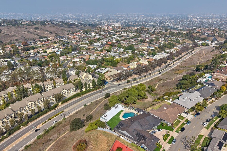 More Photos Of 4587 Don Tomaso Dr, Los Angeles Apartments For Sale