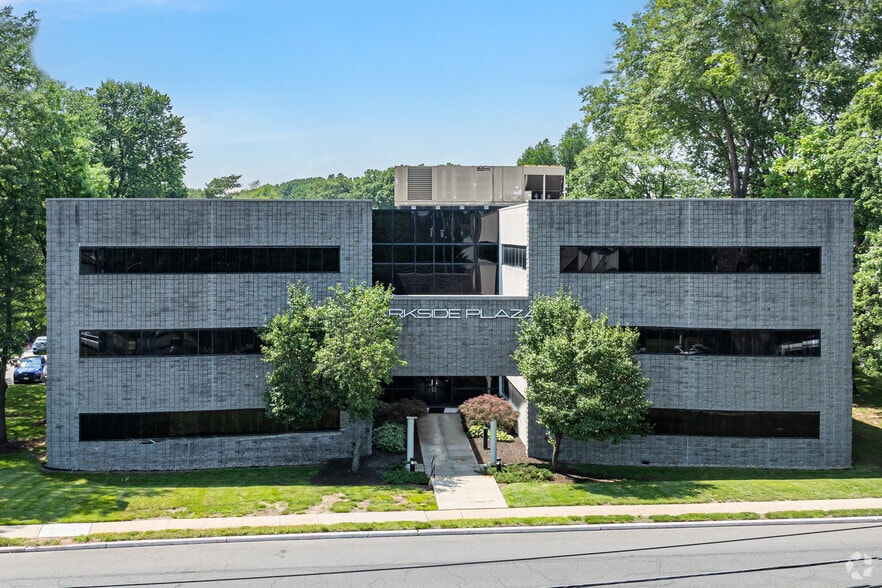 Primary Photo Of 1600 Saint Georges Ave, Rahway Office For Lease