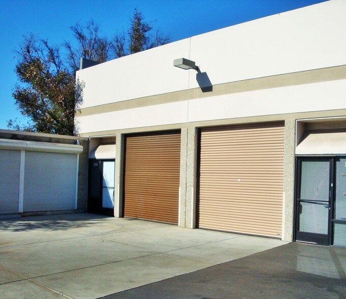 More Photos Of 2624-2626 Lavery Ct, Newbury Park Unknown For Lease