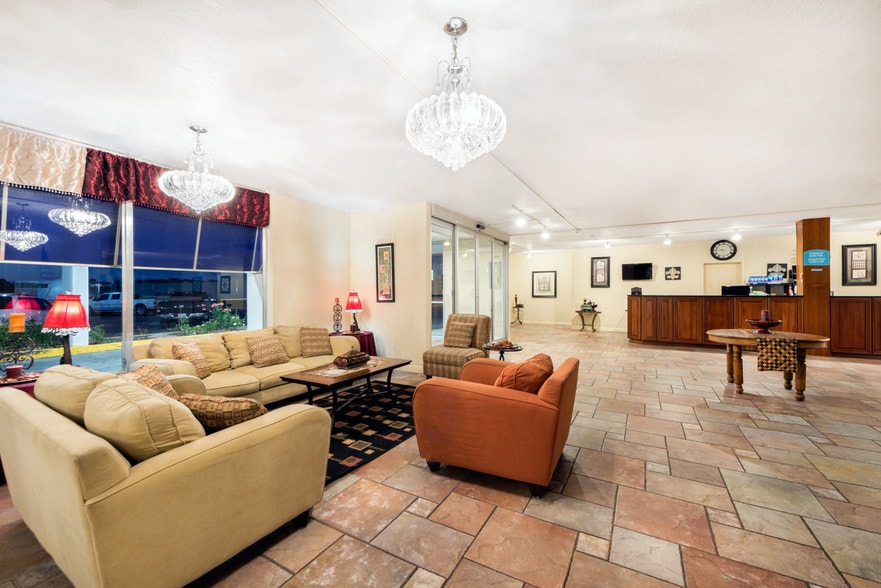 More Photos Of 2759 Mount Pleasant St, Burlington Hotel For Sale