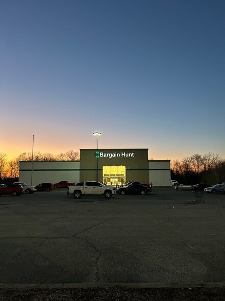 Primary Photo Of 2137 N Locust Ave, Lawrenceburg Freestanding For Lease