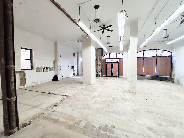 More Photos Of 7305 Austin St, Forest Hills General Retail For Lease