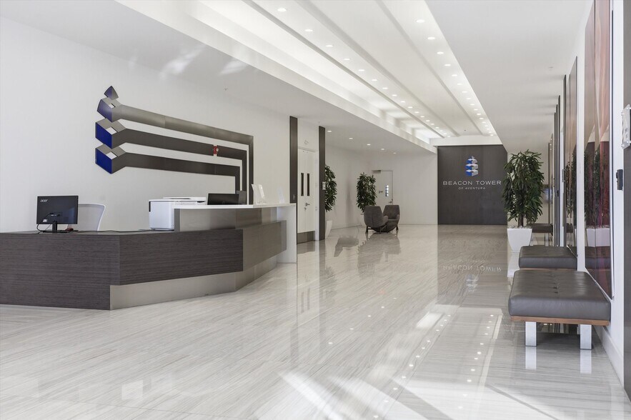 More Photos Of 20200 W dixie Hwy, Aventura Medical For Sale