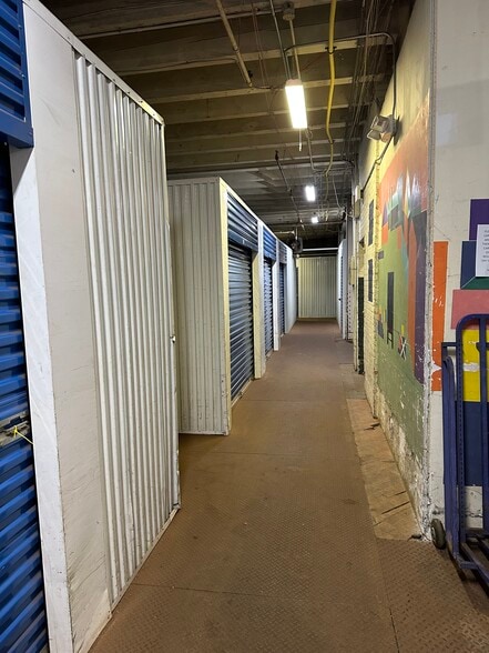More Photos Of 1514 Jefferson Ave SE, Grand Rapids Self Storage For Sale