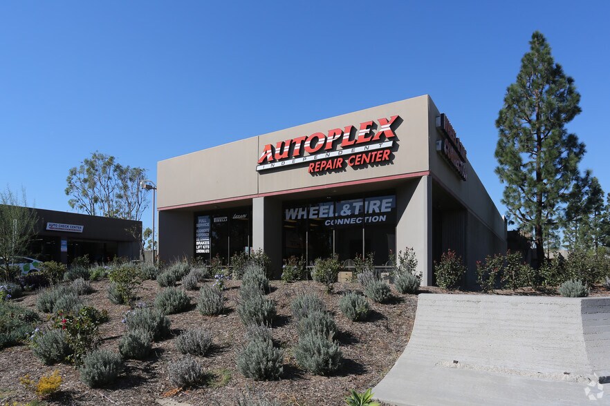 More Photos Of 51 Auto Center Dr, Irvine Auto Repair For Lease