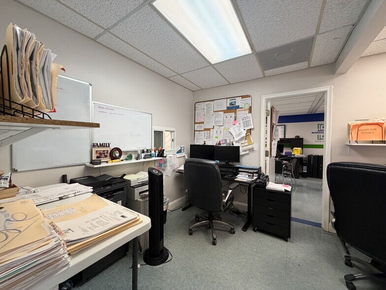 More Photos Of 5908 Johnson St, Hollywood Light Manufacturing For Sale