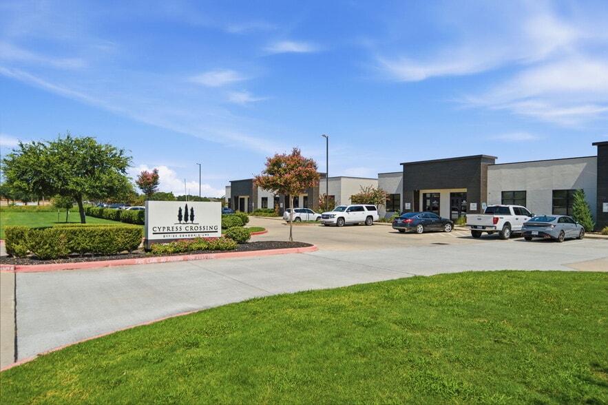 More Photos Of 8118 Fry Rd, Cypress Office For Sale