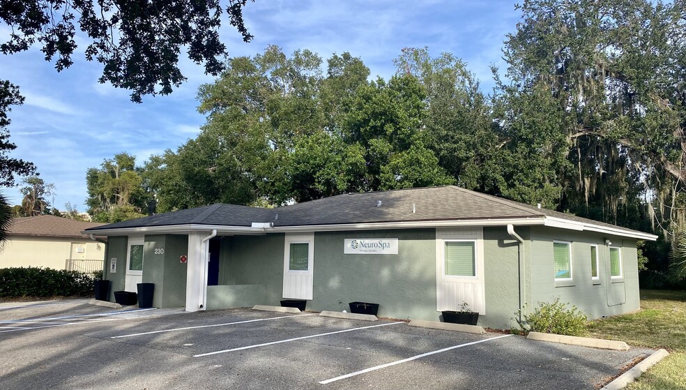 More Photos Of 230 Benmore Dr, Winter Park Medical For Sale