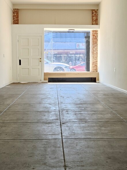 More Photos Of 5865-5871 Melrose Ave, Los Angeles Storefront Retail Office For Lease