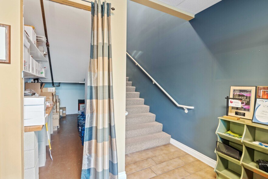 More Photos Of 28534-28536 Constellation Rd, Valencia Warehouse For Sale