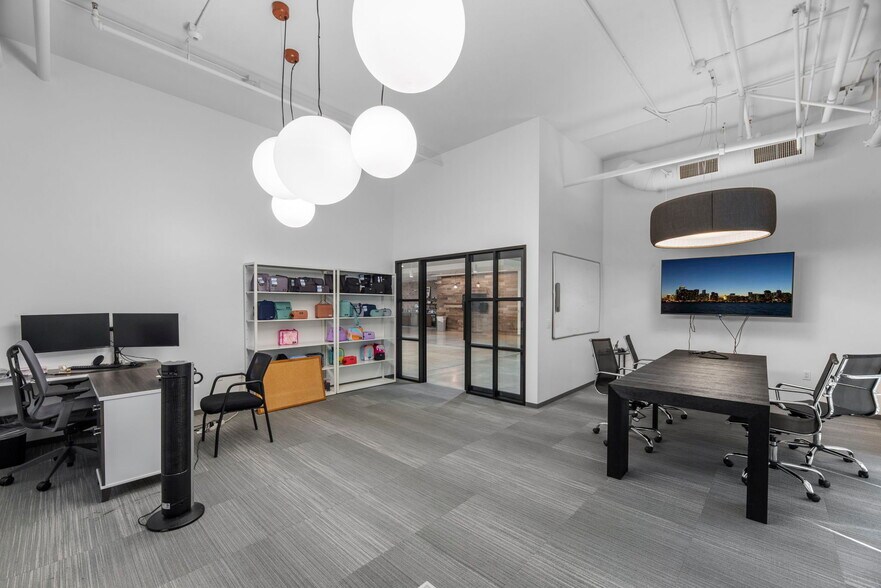 More Photos Of 30501 Agoura Rd, Agoura Hills Office For Lease
