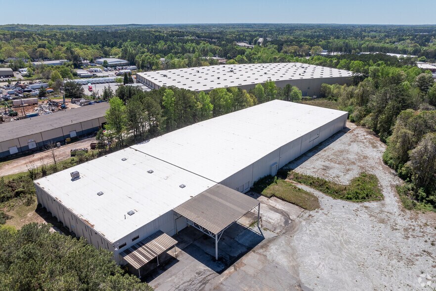 More Photos Of 2101 Randall Rd, Lithonia Warehouse For Lease