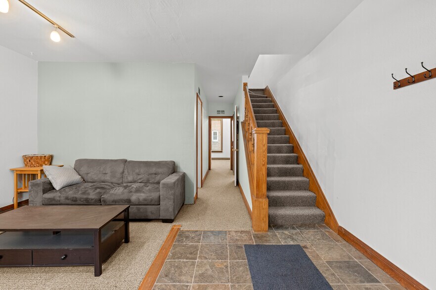 More Photos Of 675 Grant St, Denver Office For Sale