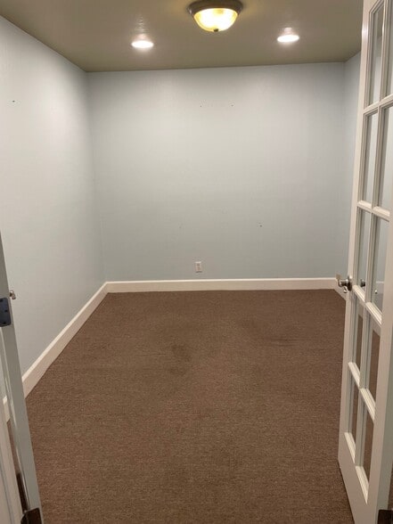 More Photos Of 2067 Mt Diablo Blvd, Walnut Creek Office For Lease