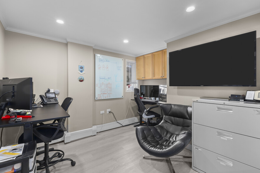 More Photos Of 1050-1052 Mamaroneck Ave, Mamaroneck Office Residential For Sale