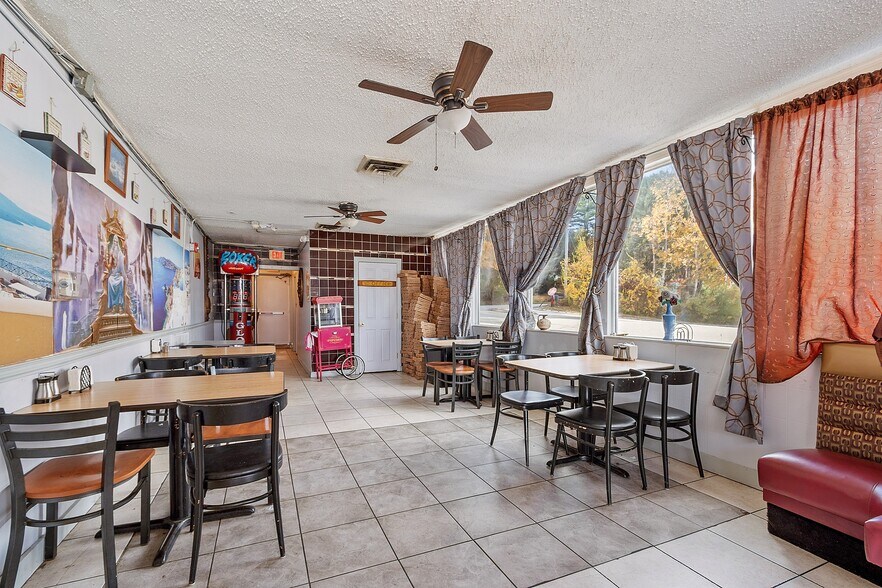 More Photos Of 42 Allenstown Rd, Pembroke Restaurant For Sale