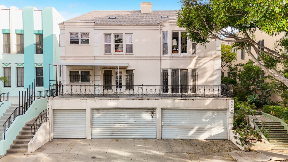 More Photos Of 728 S Genesee Ave, Los Angeles Apartments For Sale