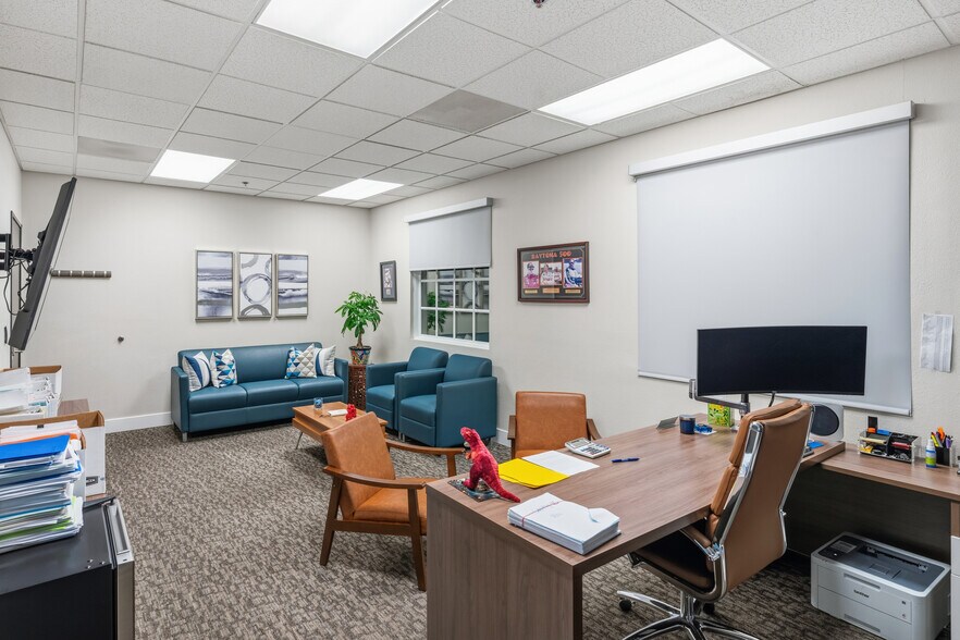 More Photos Of 3087 E Warm Springs Rd, Las Vegas Office For Sale
