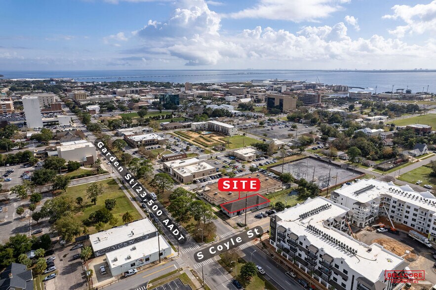 More Photos Of 427 Garden St, Pensacola General Retail For Lease